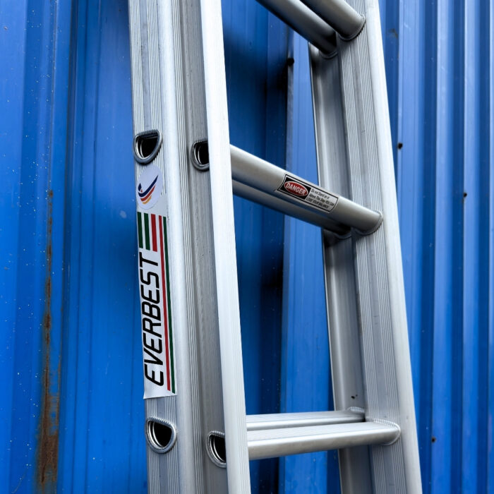 Double Extension Aluminium Ladder (14–38 Steps) – Everbest Brand - Image 4