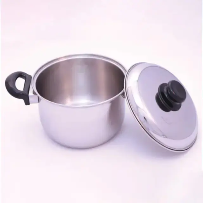 SKB Sauce Pan With SS Lid and Bakelite Handle 22 cm capacity of 4.5L - SPS-22 - Image 3